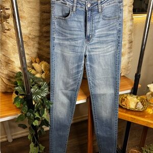 American Eagle high-waisted long super stretch skinny jeans #highwaistedjeans